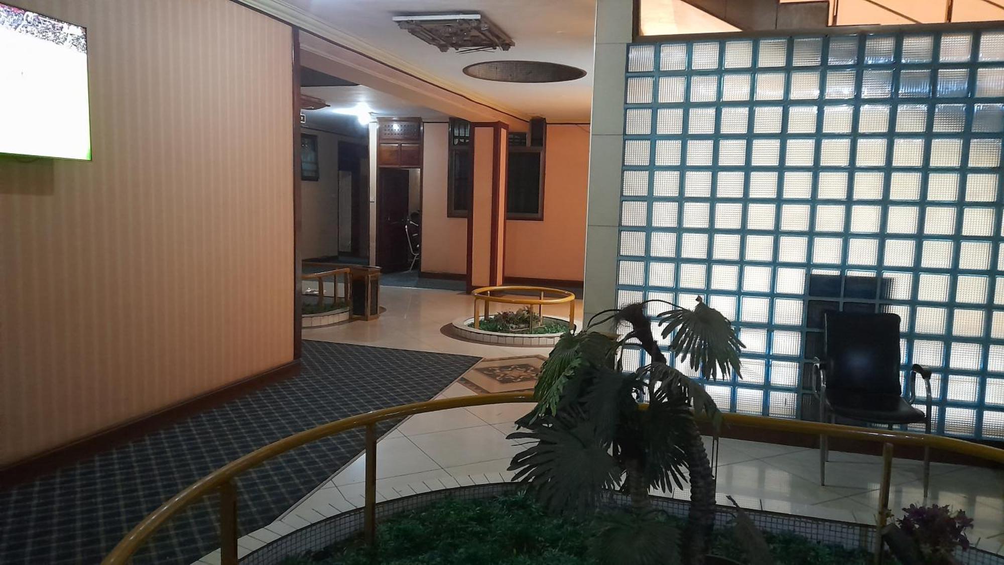 New Jbk Hotel Kampala Exterior photo